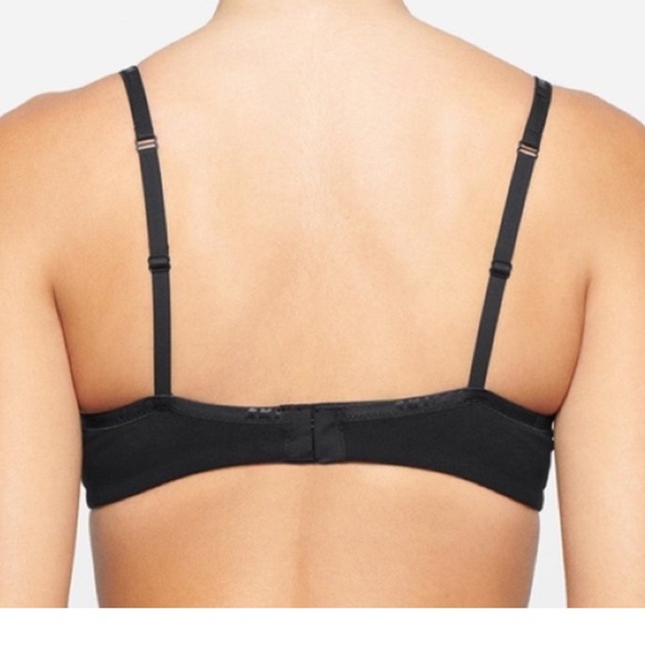 Skims Bras Set of 2 - Picture 4 of 7